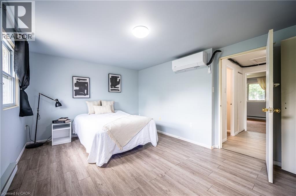 212 WESTCOURT Place thumbnail 11