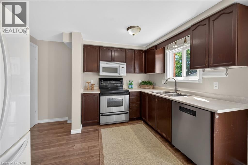 925 ELGIN Street N thumbnail 14