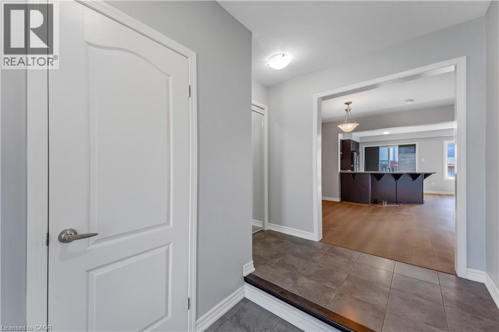 21 POSTMASTER Drive thumbnail 4