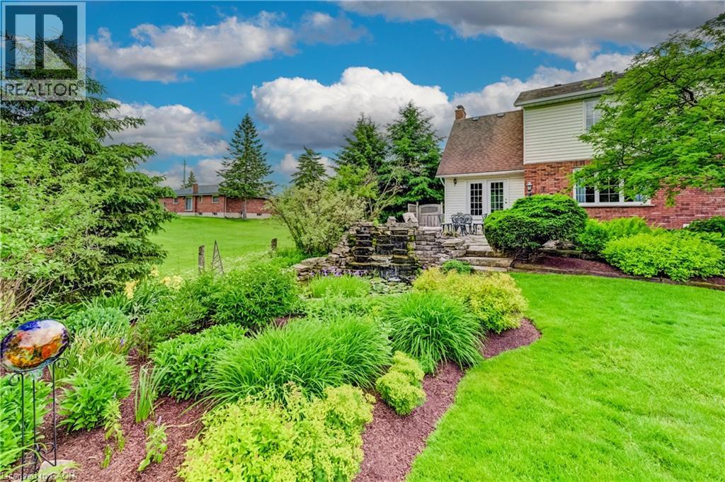 11 LORRAINE Drive thumbnail 41