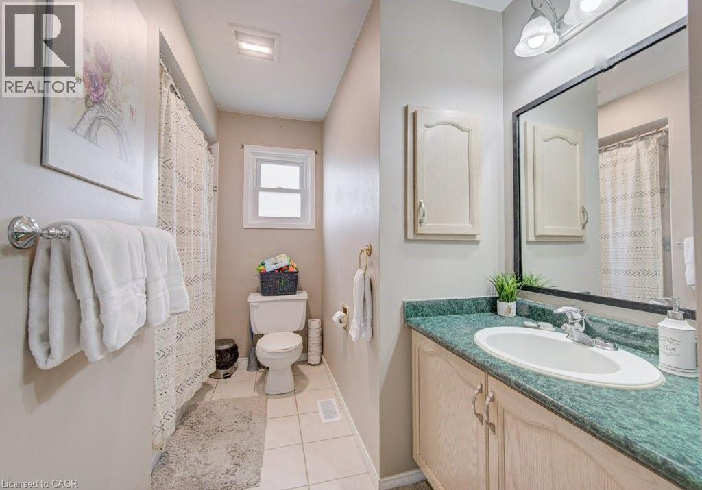 334 CHRISTOPHER Drive thumbnail 23