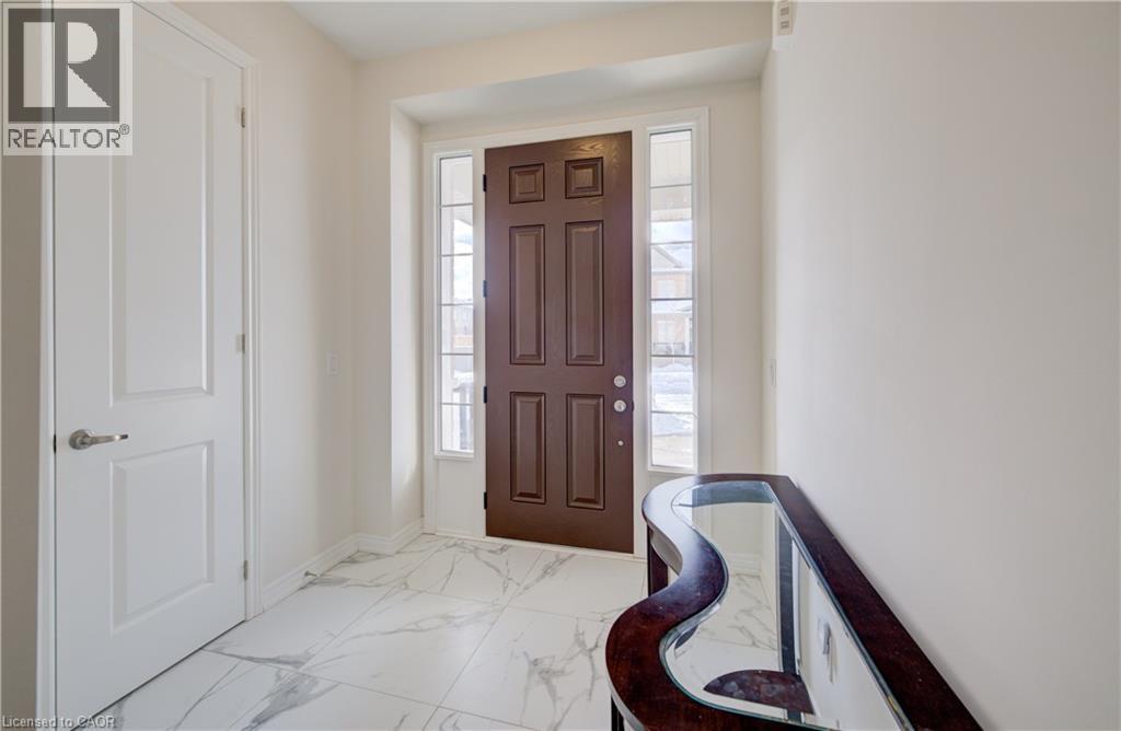 588 BECKVIEW Crescent thumbnail 3