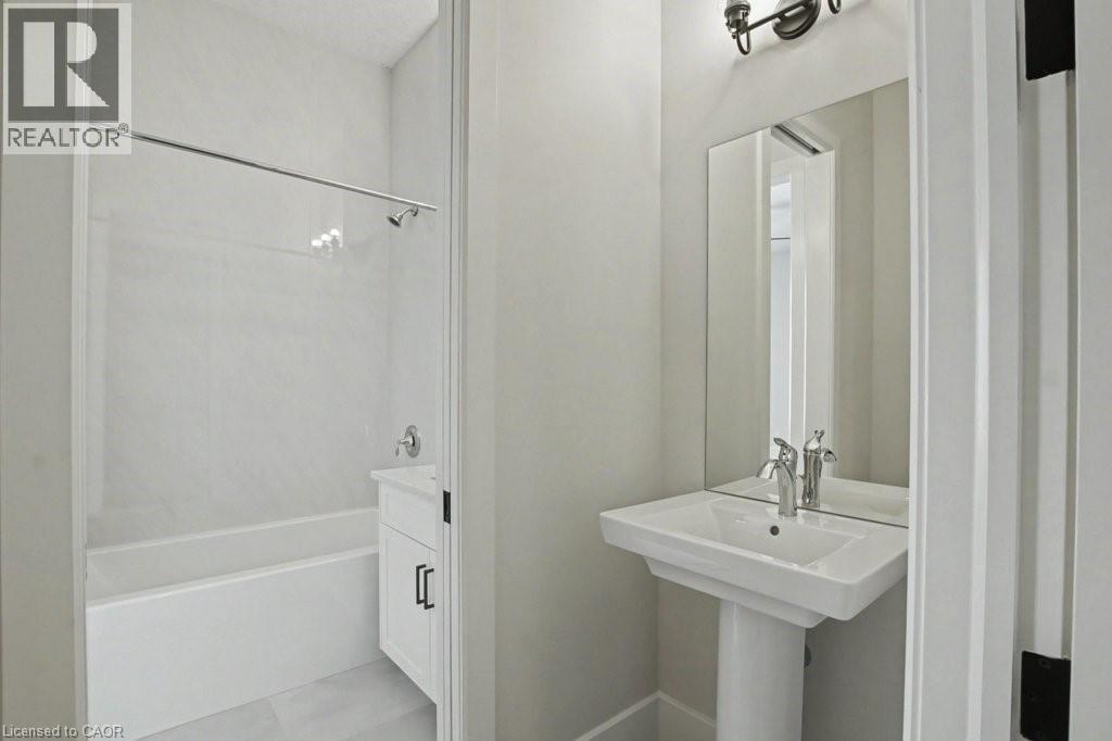 12 ALBERT Street thumbnail 10