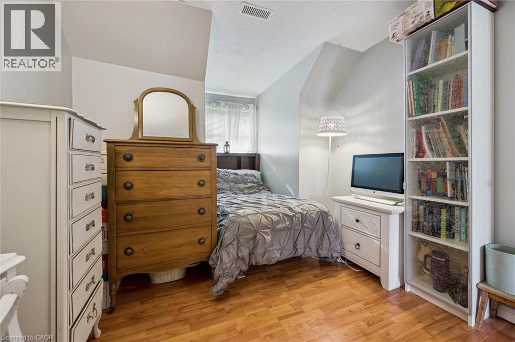37 EDGEMERE Drive thumbnail 27
