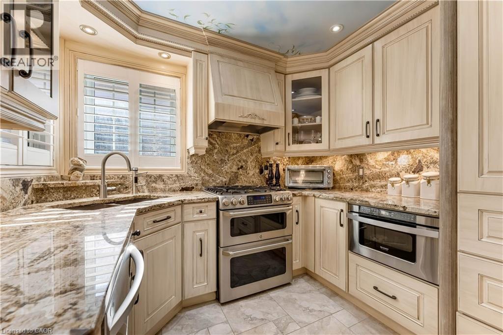 60 CHANDOS Drive thumbnail 10