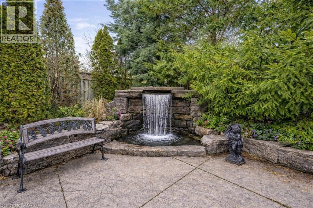 60 CHANDOS Drive thumbnail 36