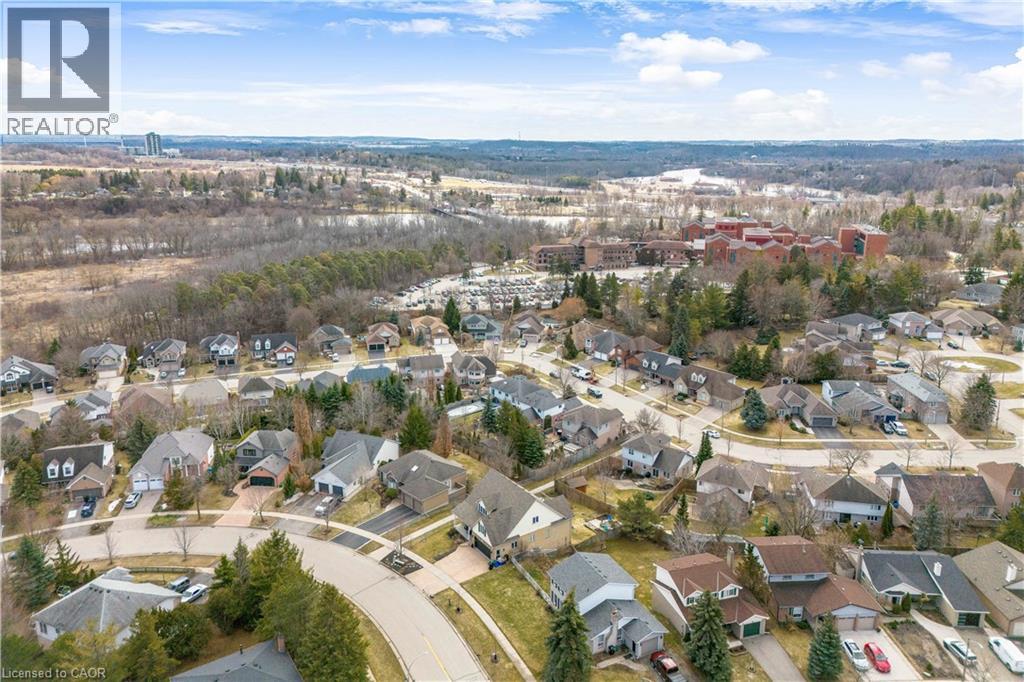 60 CHANDOS Drive thumbnail 46