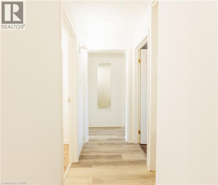 121 UNIVERSITY Avenue E Unit# 102 thumbnail 10