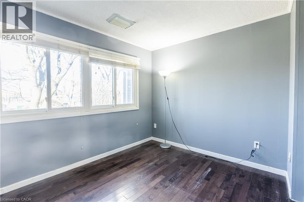 121 UNIVERSITY Avenue E Unit# 102 thumbnail 12