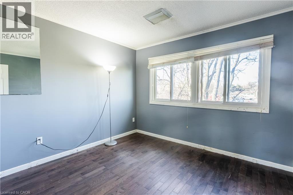 121 UNIVERSITY Avenue E Unit# 102 thumbnail 14