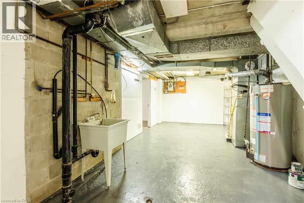 121 UNIVERSITY Avenue E Unit# 102 thumbnail 25