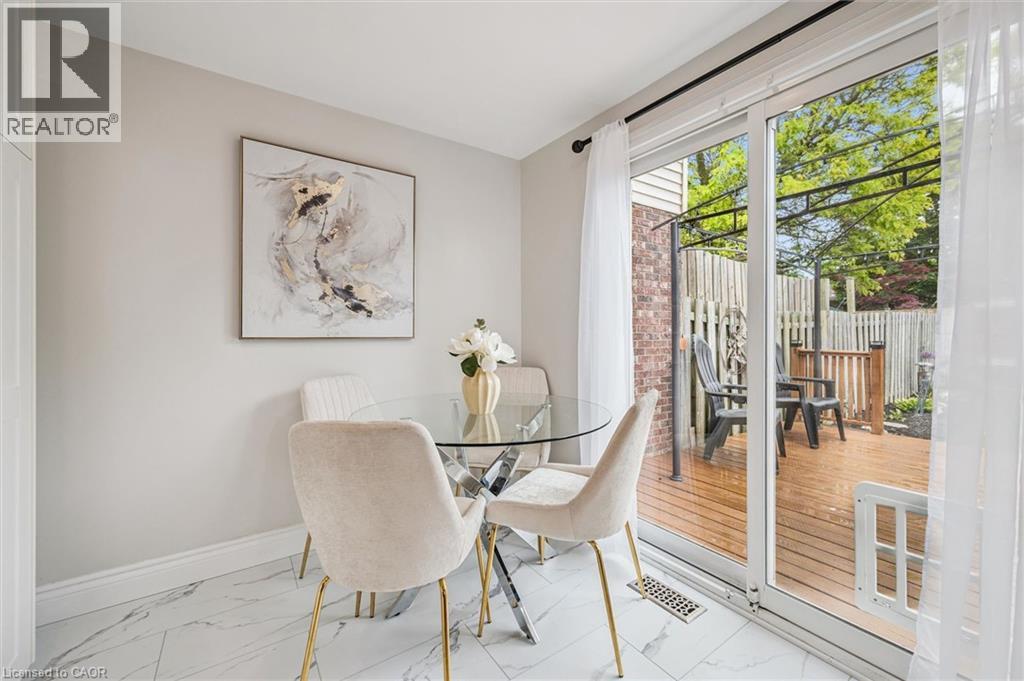 694 HIGHPOINT Avenue Unit# B thumbnail 12
