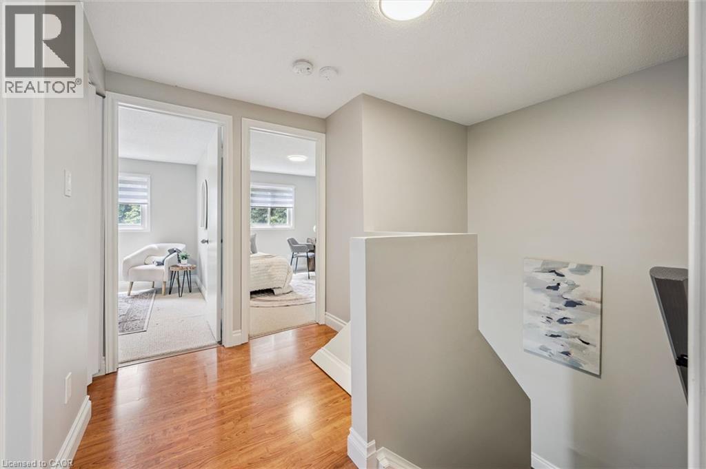 694 HIGHPOINT Avenue Unit# B thumbnail 14