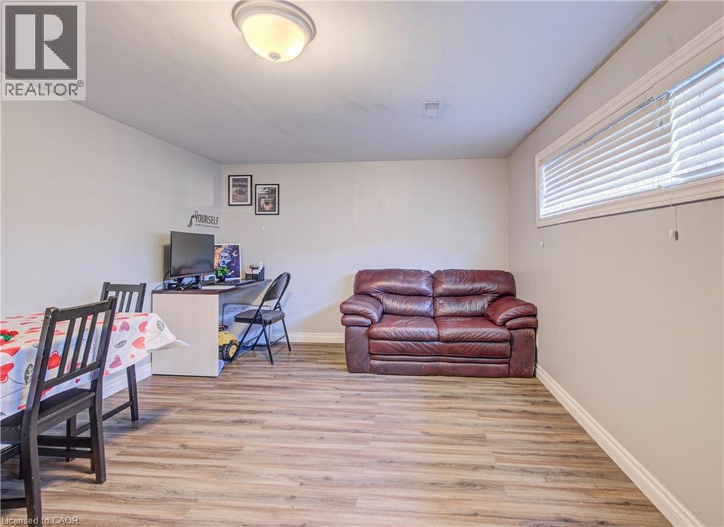 74 GLEN PARK Crescent thumbnail 32