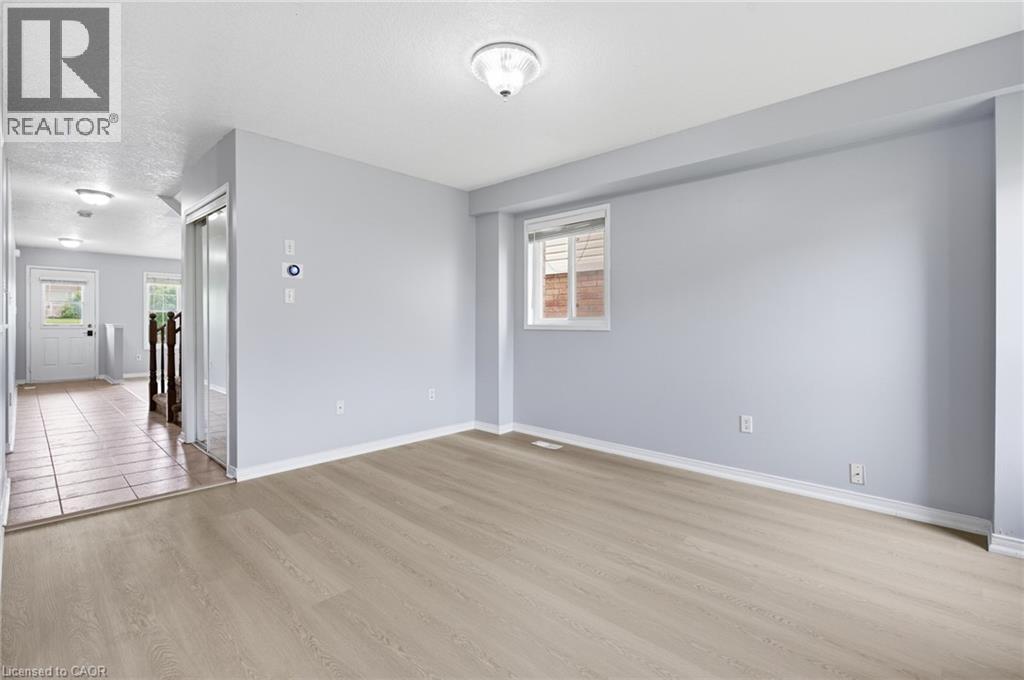 48 GRIFFITHS Avenue thumbnail 9