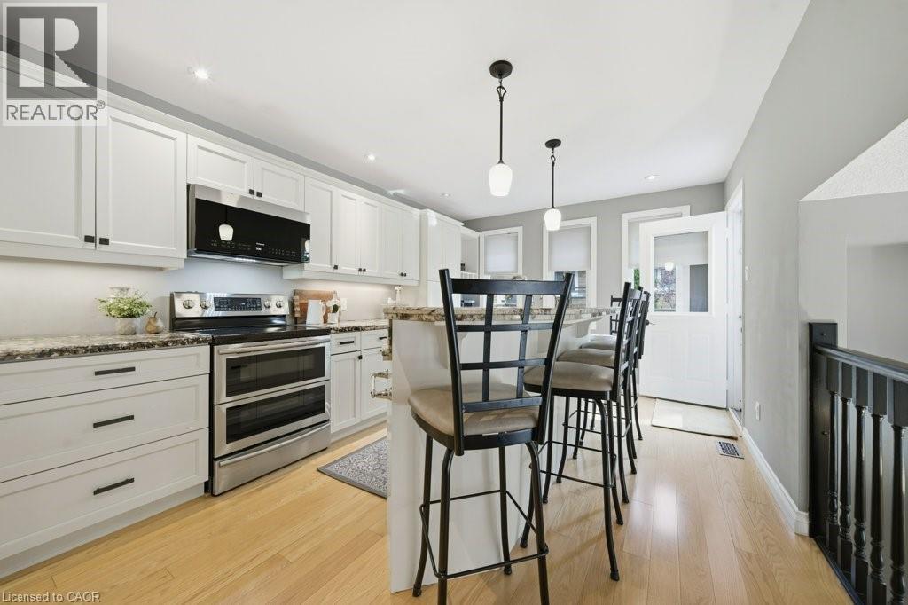 44 WINDERMERE Court thumbnail 12