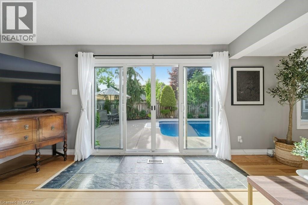 44 WINDERMERE Court thumbnail 15