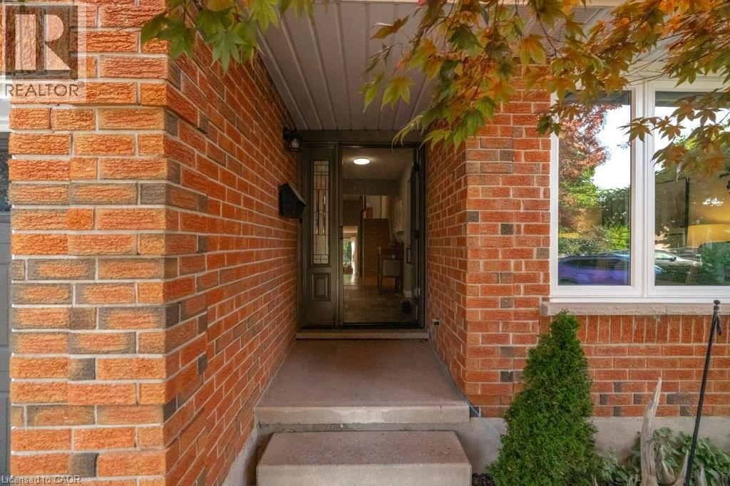 44 WINDERMERE Court thumbnail 5
