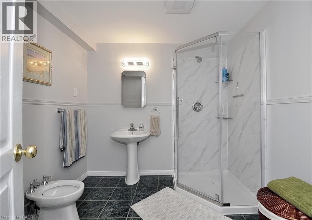 123 CRANSTON Avenue thumbnail 36