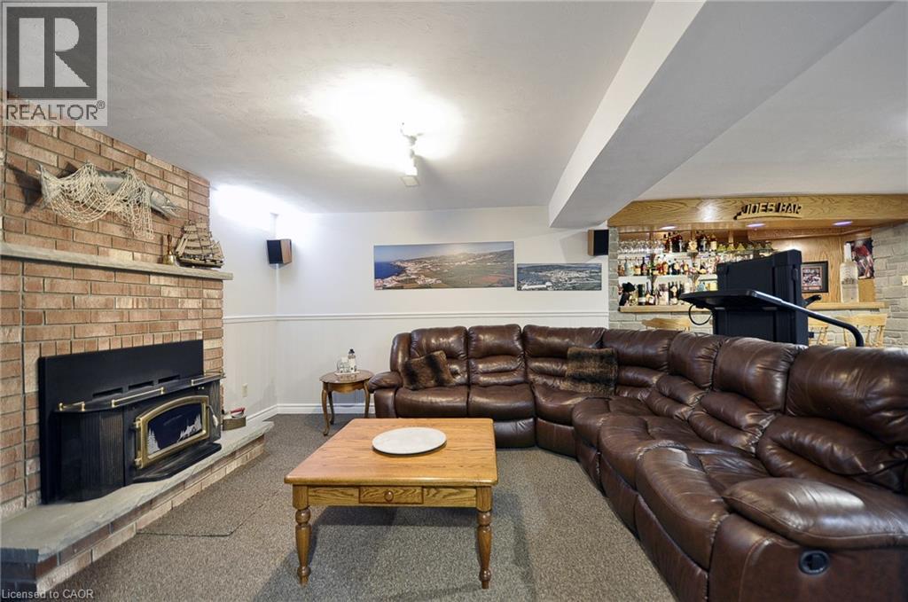 123 CRANSTON Avenue thumbnail 33