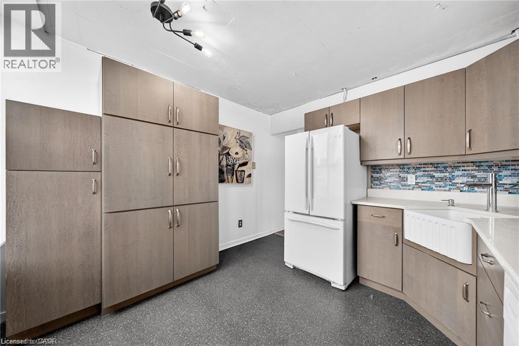 150 QUEEN Street S Unit# 301 thumbnail 33