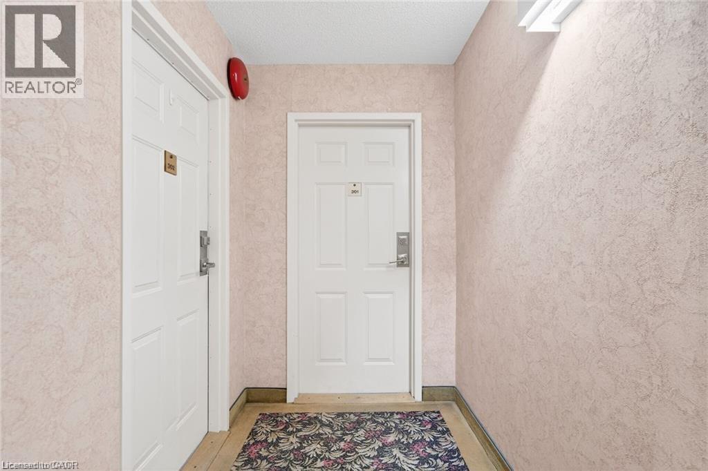150 QUEEN Street S Unit# 301 thumbnail 9