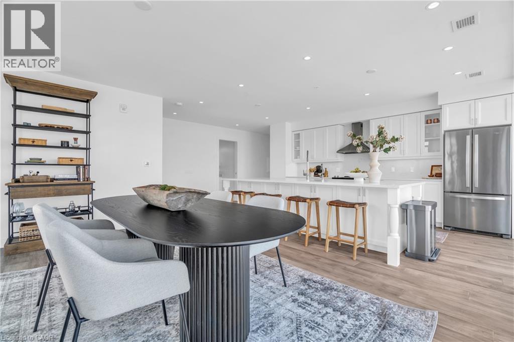15 GLEBE Street Unit# PH2001 thumbnail 3