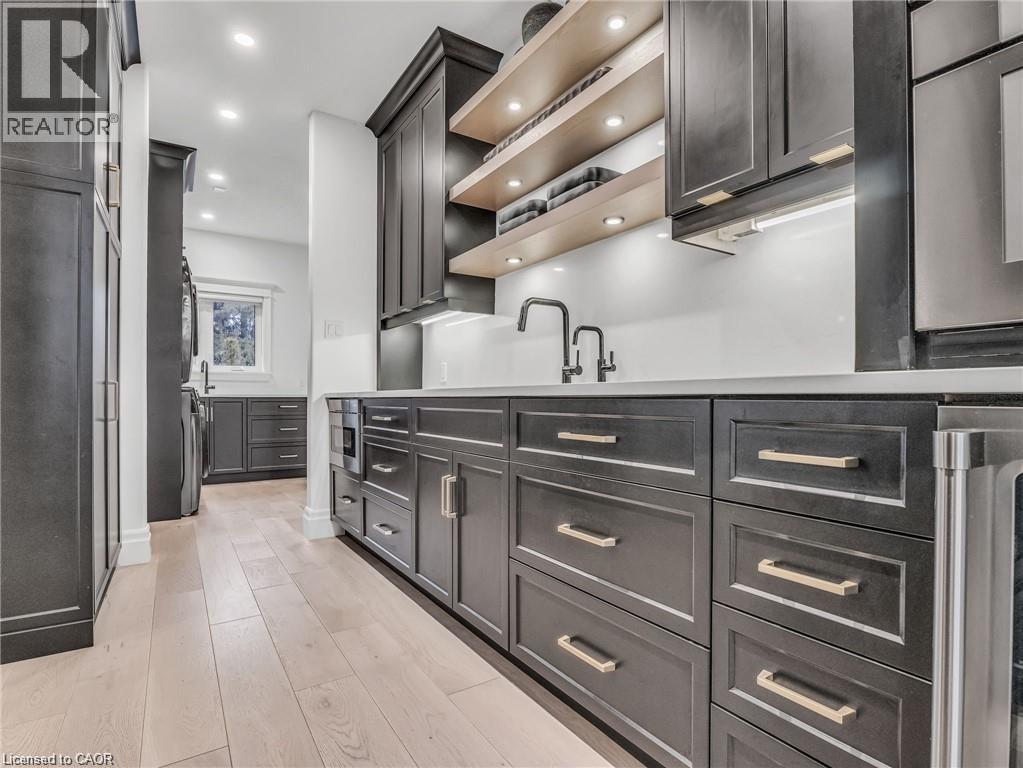 85 REINHART Place thumbnail 15