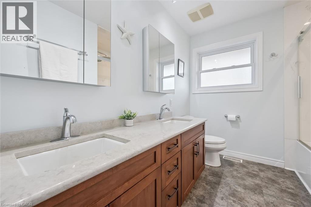 552 GREENBROOK Drive thumbnail 12
