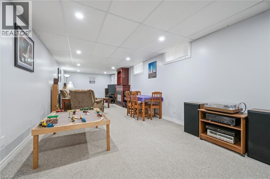 552 GREENBROOK Drive thumbnail 15