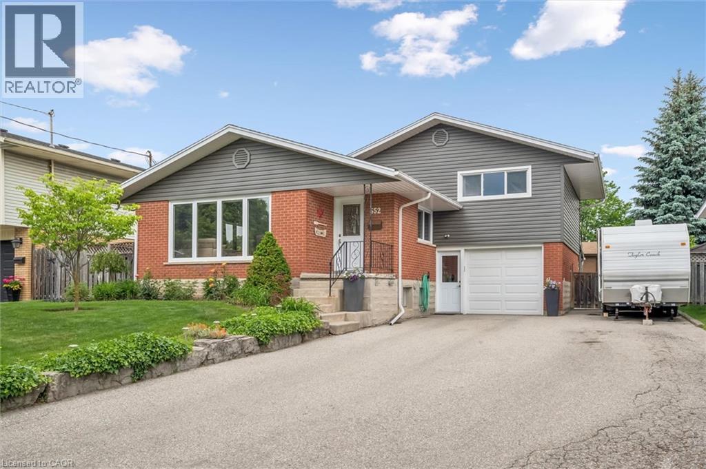 552 GREENBROOK Drive thumbnail 2