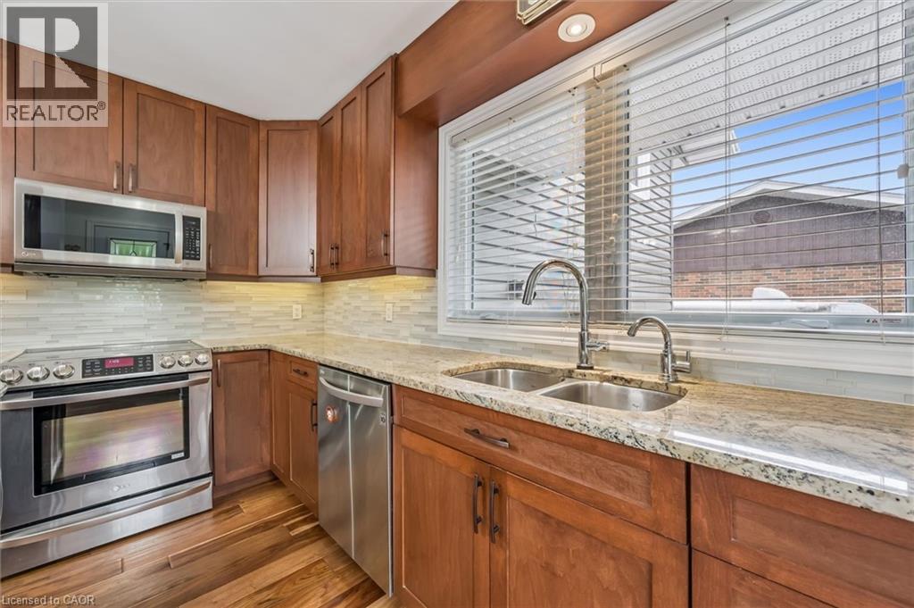 552 GREENBROOK Drive thumbnail 7