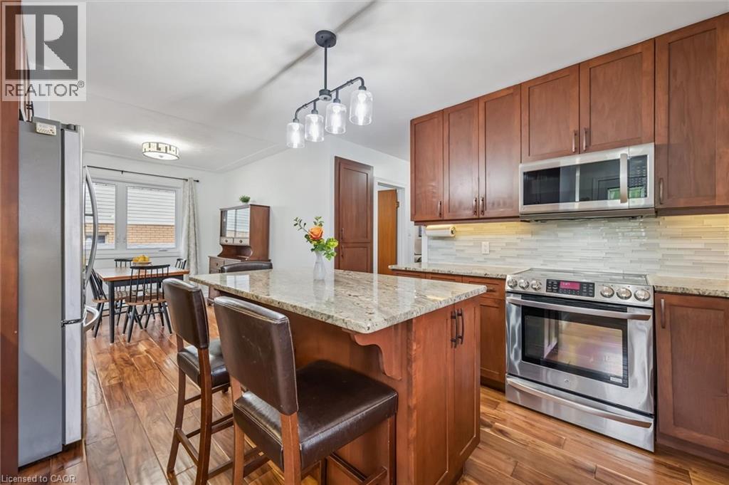 552 GREENBROOK Drive thumbnail 9