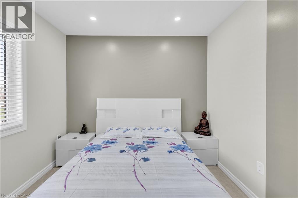 661 DOON SOUTH Drive thumbnail 24