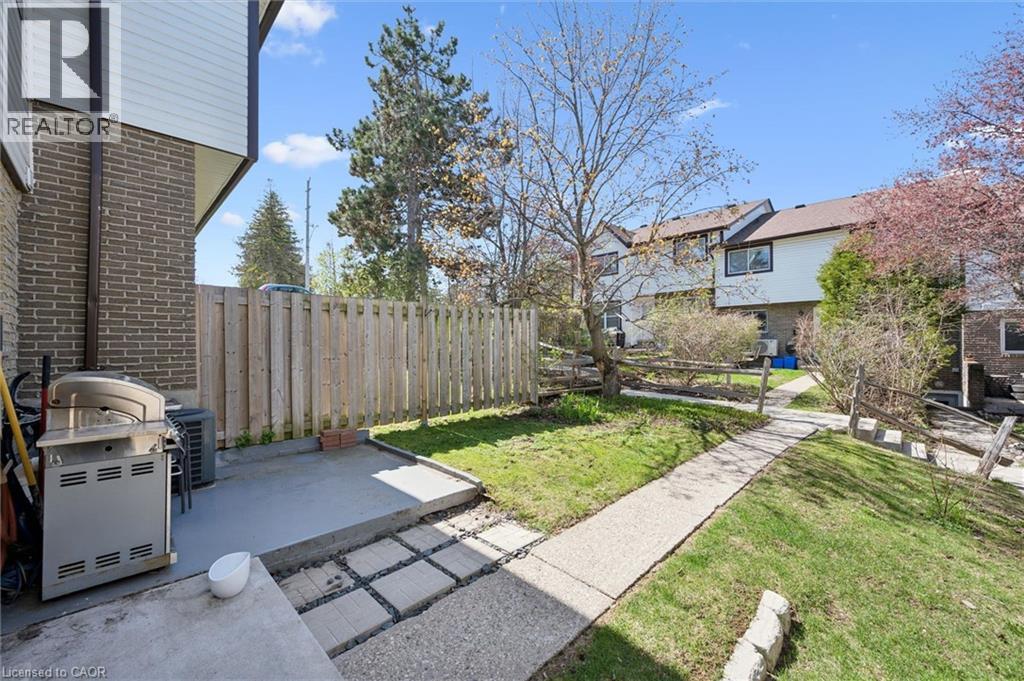 385 PIONEER Drive Unit# 5 thumbnail 3