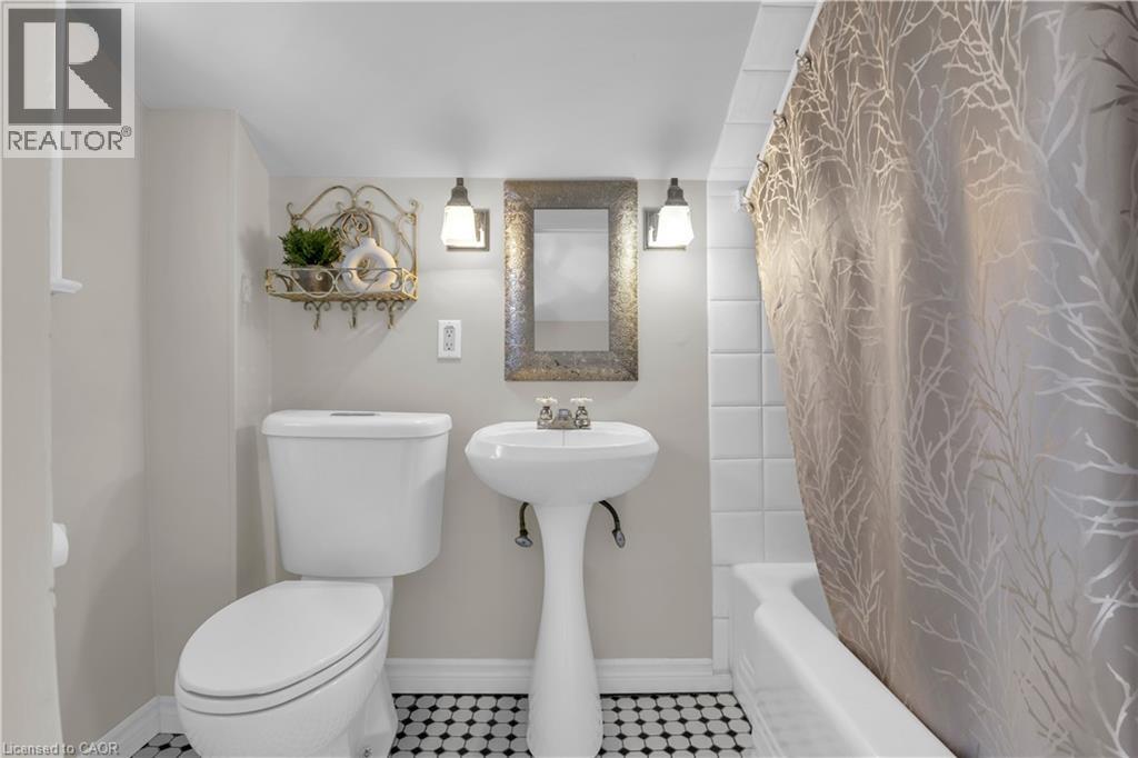 54 BRUCE Street thumbnail 29
