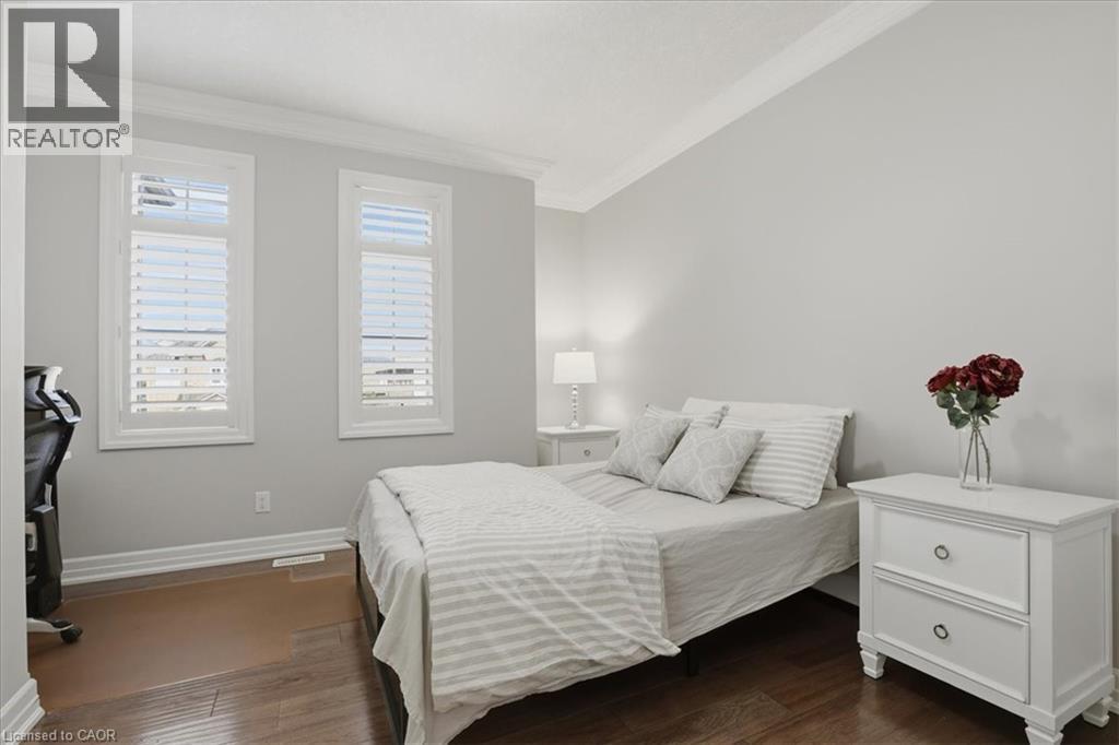 550 BRITTANIA Crescent thumbnail 25