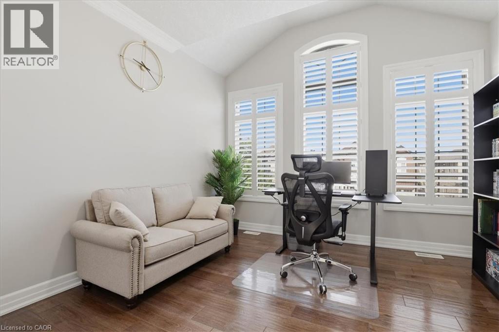 550 BRITTANIA Crescent thumbnail 27