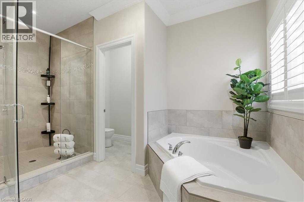 550 BRITTANIA Crescent thumbnail 32
