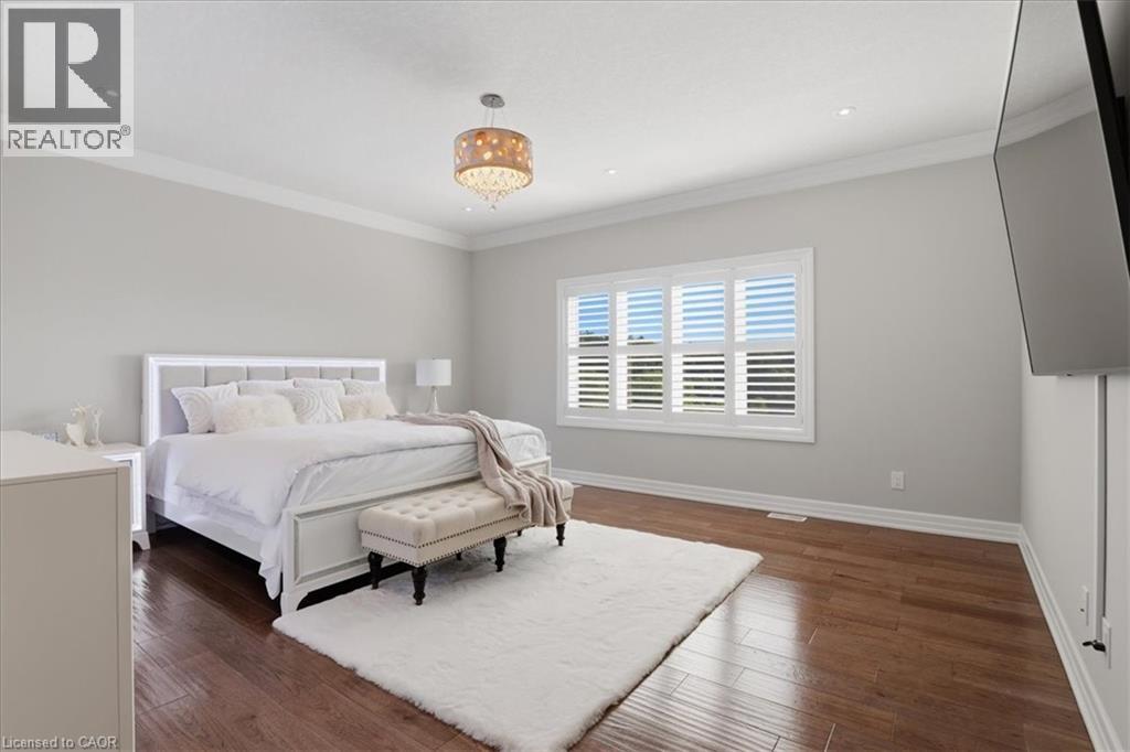 550 BRITTANIA Crescent thumbnail 33