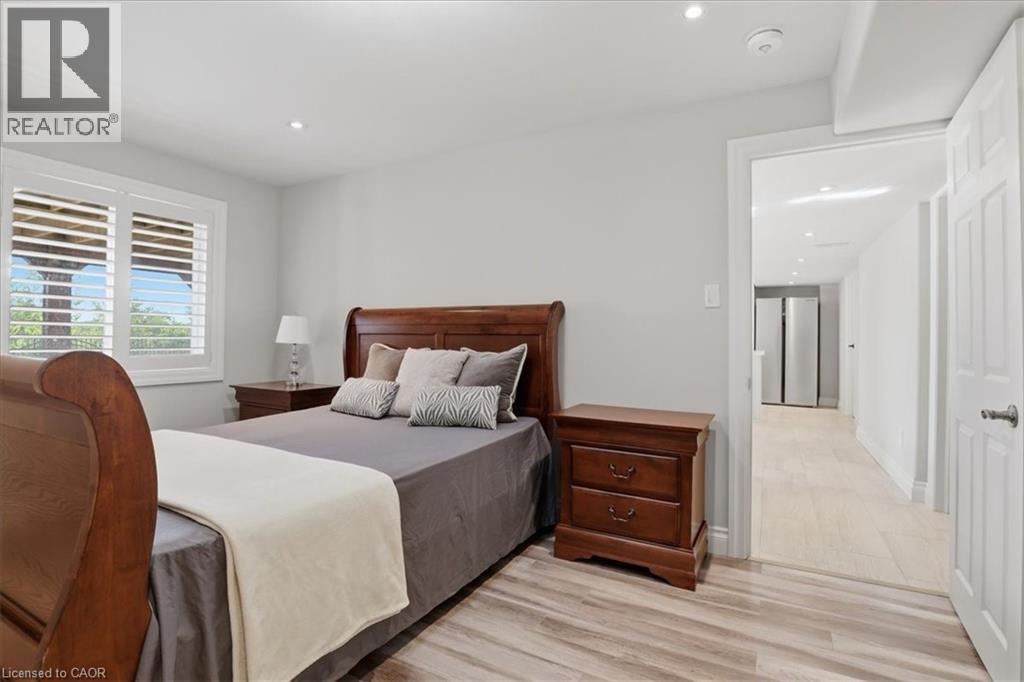 550 BRITTANIA Crescent thumbnail 37