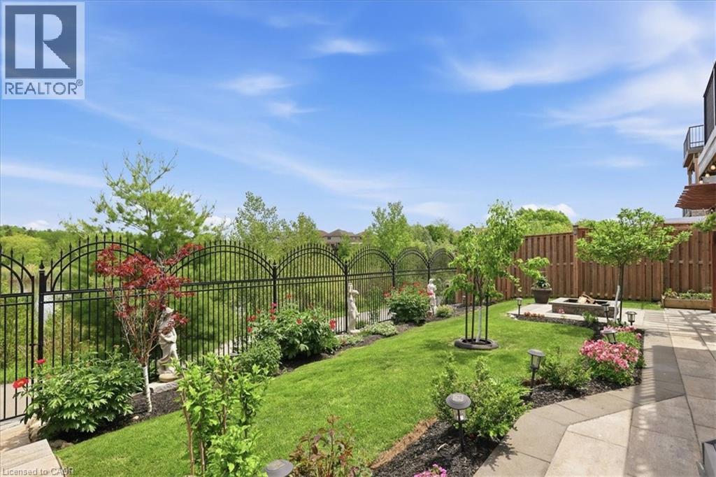550 BRITTANIA Crescent thumbnail 44