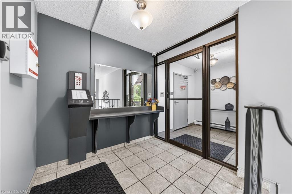 6 SHETTLESTON Drive Unit# 102 thumbnail 9