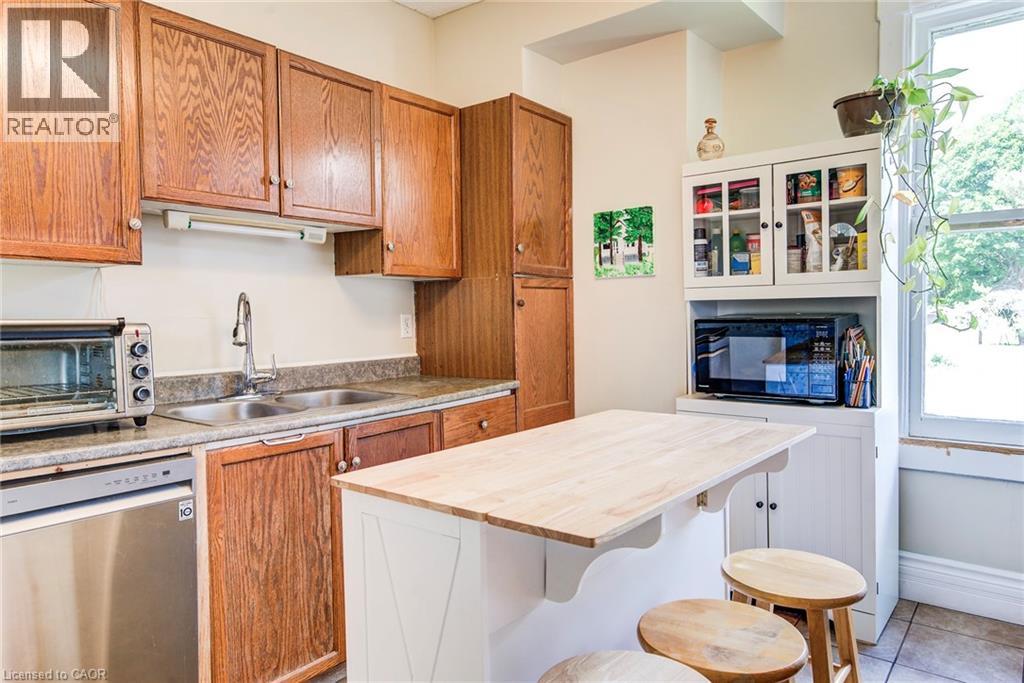 841 DUKE Street thumbnail 17