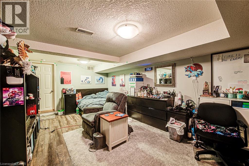 841 DUKE Street thumbnail 32