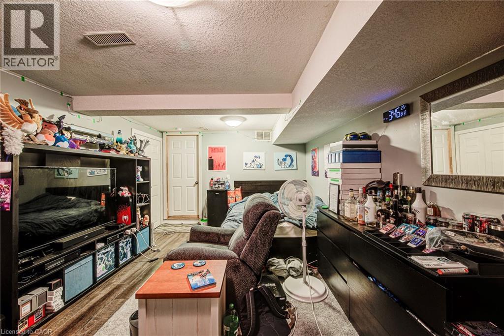 841 DUKE Street thumbnail 33