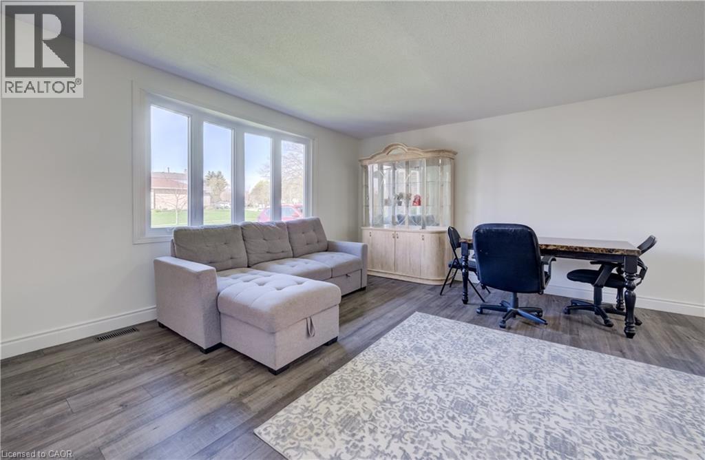 115 WESTVALE Drive thumbnail 5