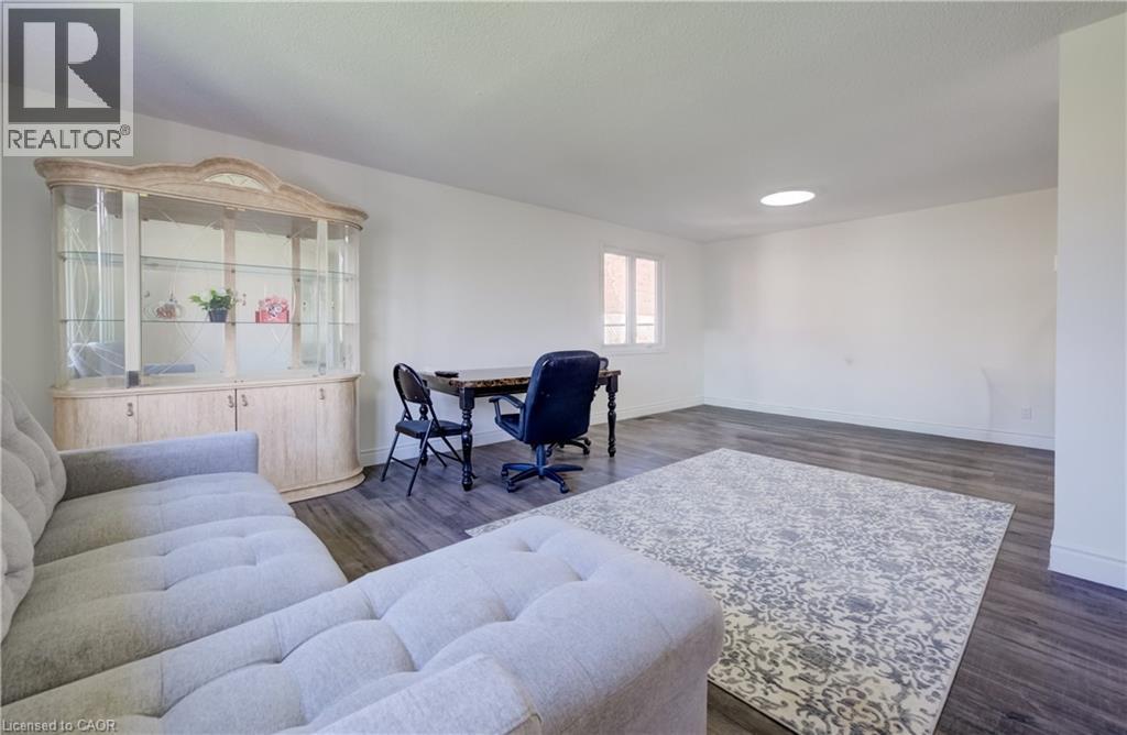 115 WESTVALE Drive thumbnail 6
