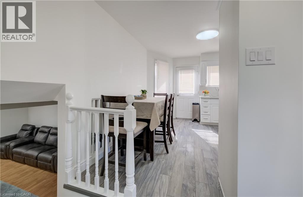 115 WESTVALE Drive thumbnail 11
