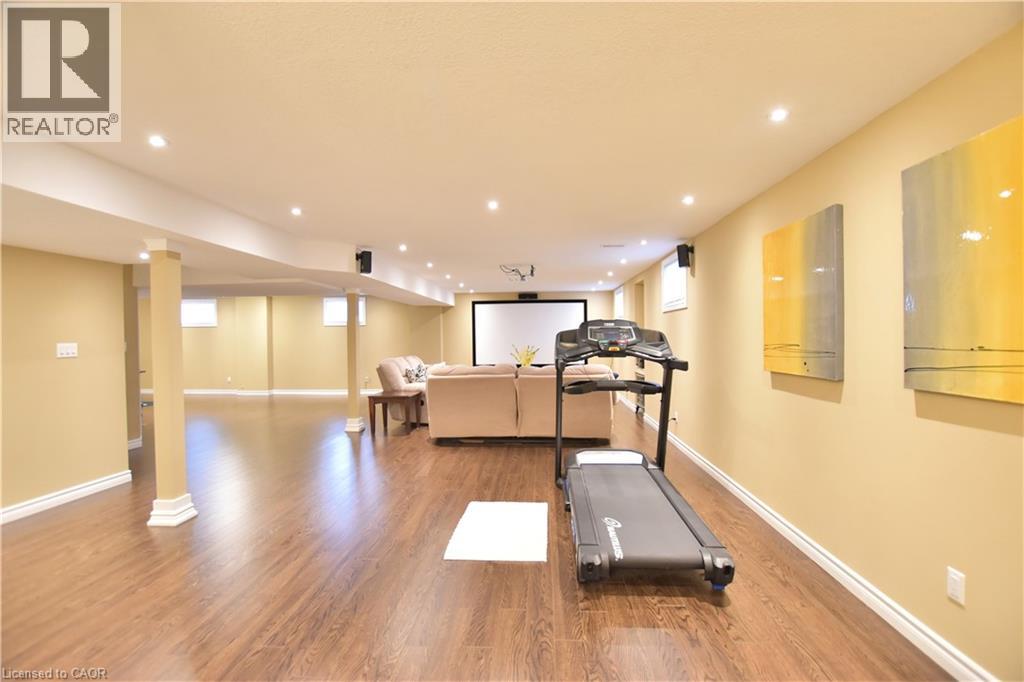 512 TERRINGTON Crescent thumbnail 46